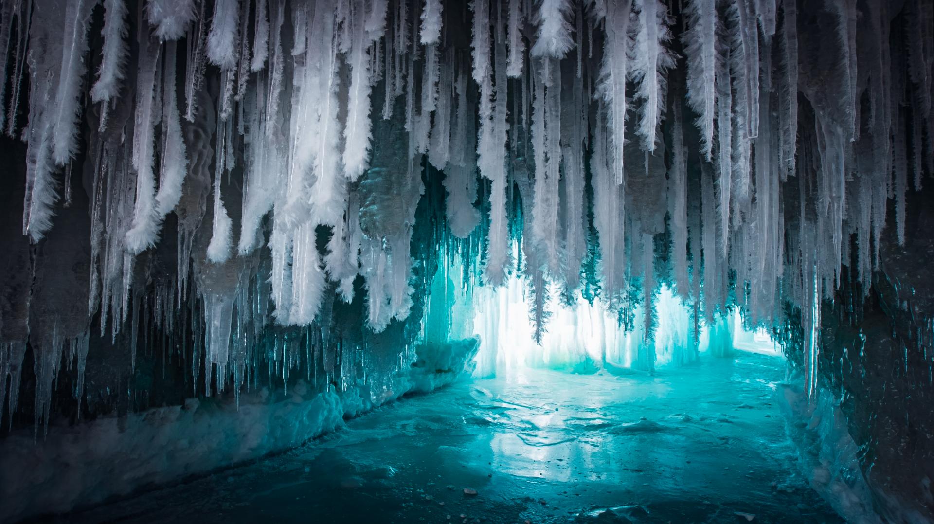 Grand Island ice cave