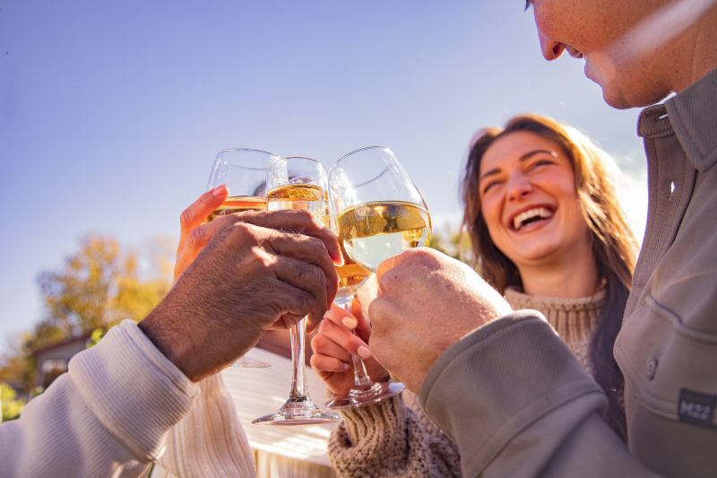 Makers Trail Photo, Friends cheers